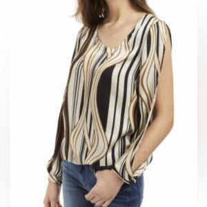 Drew Open Sleeve Pattern Blouse